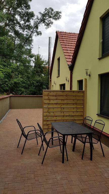 Apartmany Starovice エクステリア 写真